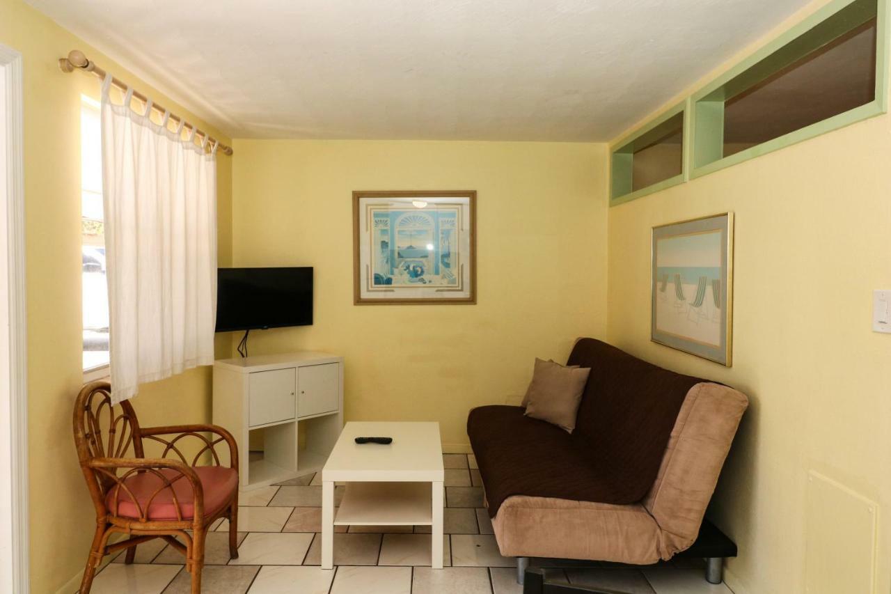 Grove City Motel イングルウッド エクステリア 写真